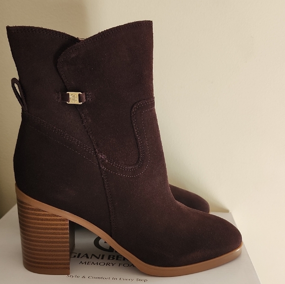 Size 7 Women's Giani Bernini Olaa Cocoa Boots NIB - Picture 1 of 6